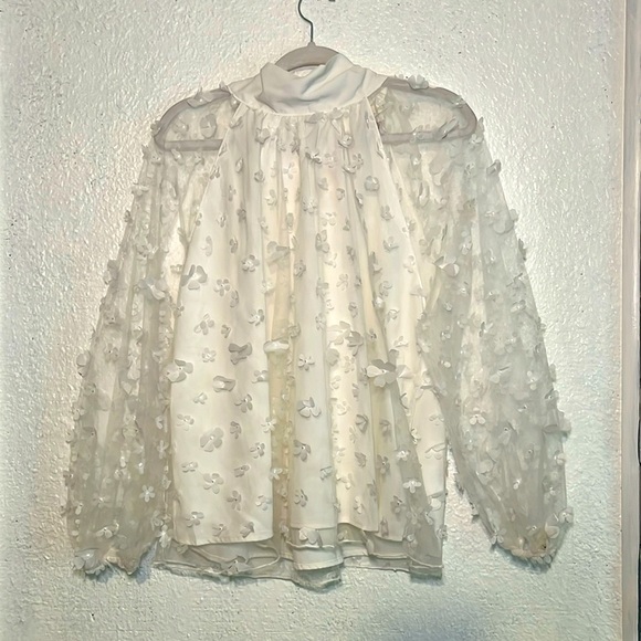 NWT Entro white sheer floral sleeved top with back tie size large - Picture 1 of 11